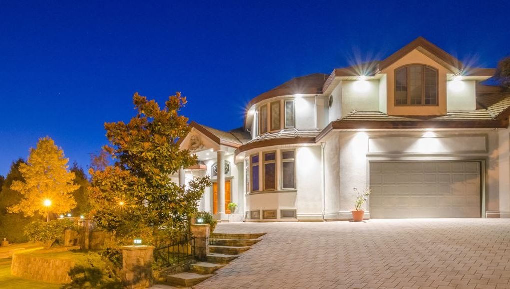 Floodlights & Outdoor Lighting